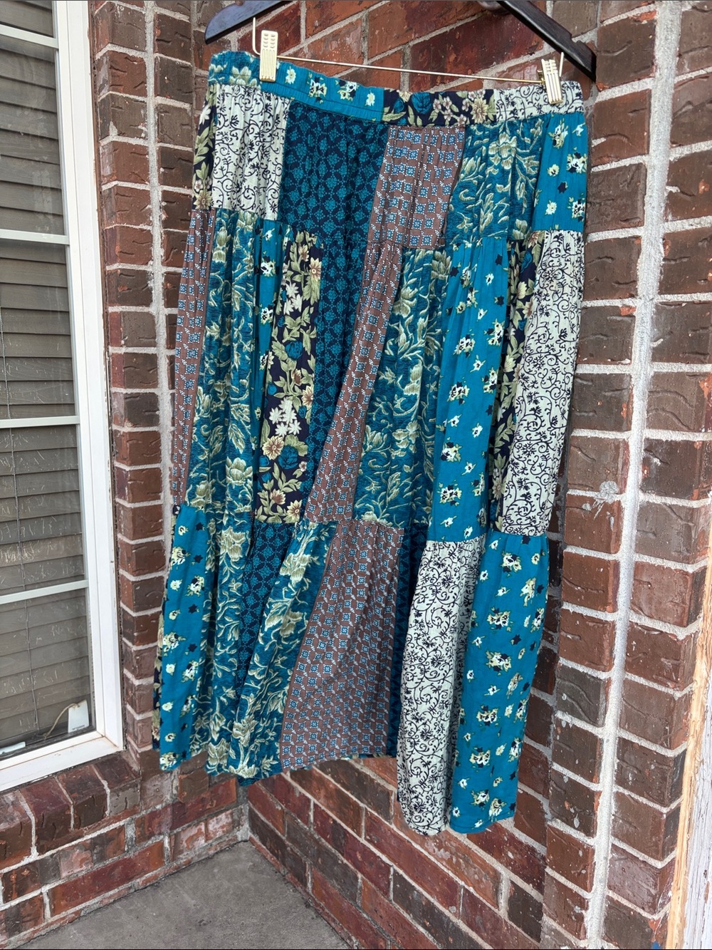 Sag harbor maxi skirt! Large